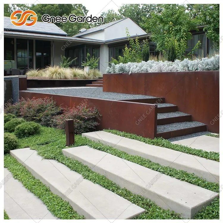 Sab nraum zoov Corten Stairs